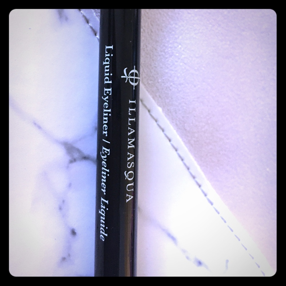 ILLAMASQUA Liquid Eyeliner (Black)